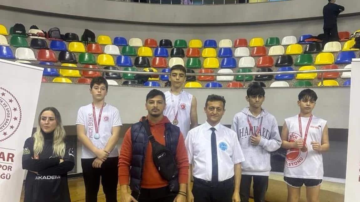 Kick Box İstanbul Şampiyonu 
